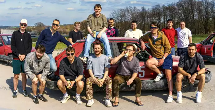 Auta, Fotbal a Adrenalin. Na to nezapomeneš!